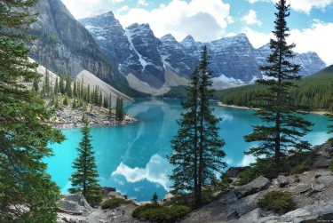 上海松江区小额贷款公司助力解决资金难题